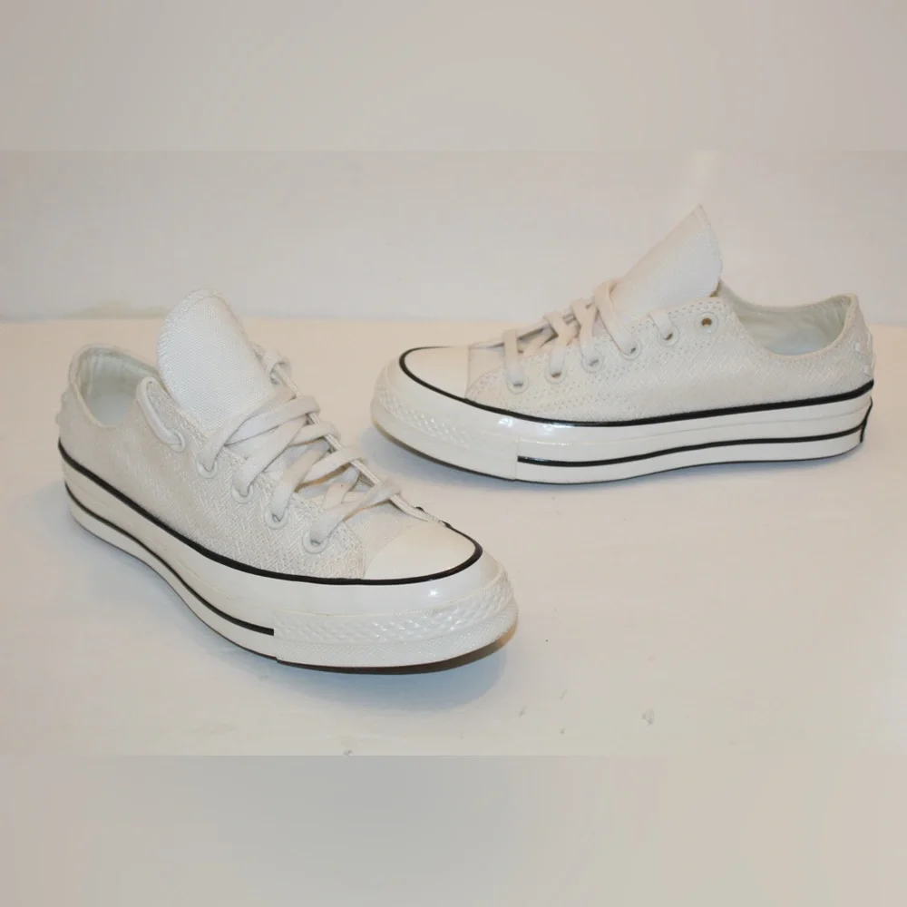 Converse Chuck 70 Low Top Shoes Women’s Multiple Sizes Available NEW - Picture 10 of 10